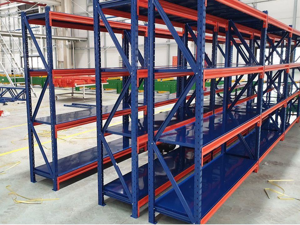 Phân loại kệ trung tải