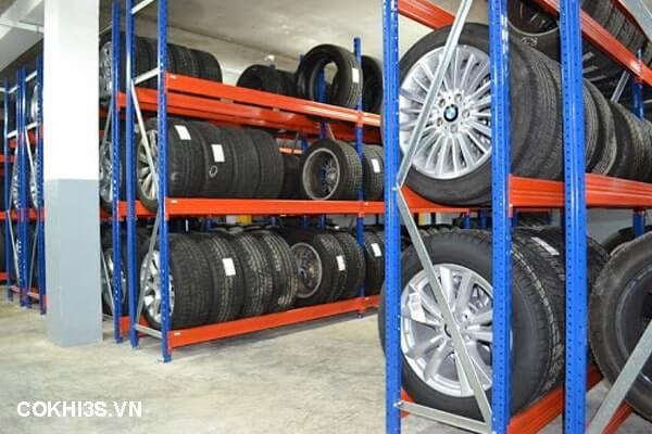 Kệ trung tải chuyên dụng chứa phụ tùng