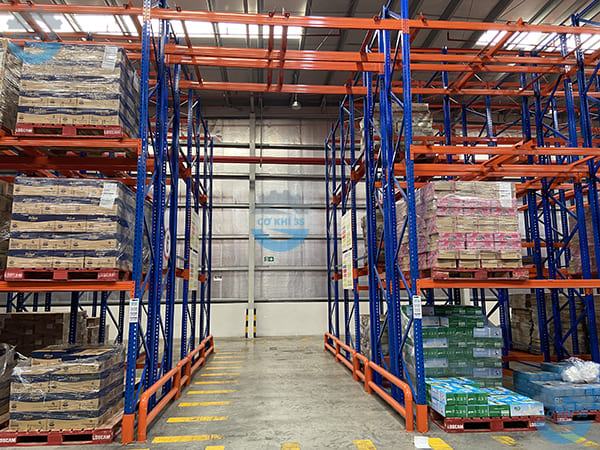 Kệ double deep 3 tầng sâu 3 pallet tải trọng 2000kg/tầng - Ảnh 3