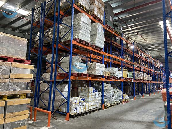 Kệ double deep sâu 4 pallet 3 tầng
