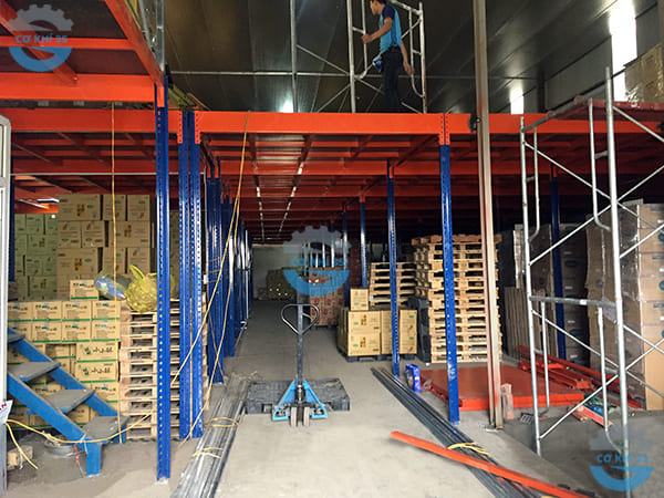 Kệ sàn công nghiệp 2 tầng beam chịu tải 1500kg/tầng - Ảnh 3