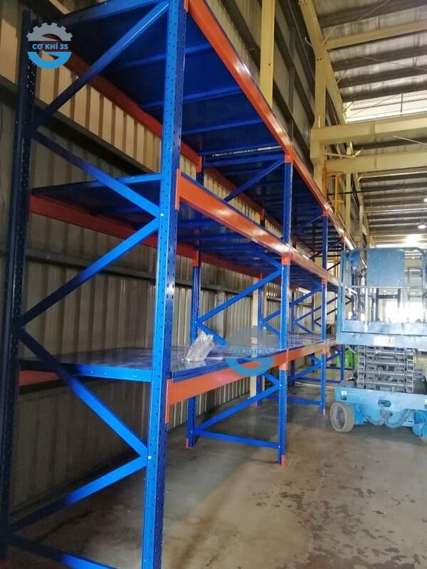 Kệ selective 3 sàn tôn tải 2500kg/tầng