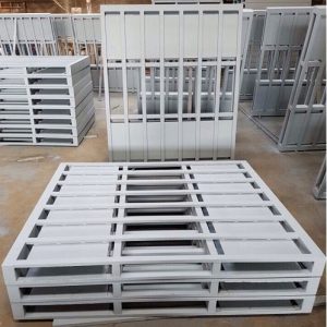 Một số kích thước pallet sắt phổ biến? Loại nào phù hợp với bạn?