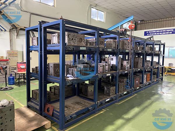 Giá chứa khuôn có cẩu móc 3 sàn tải 1000kg - Ảnh 3