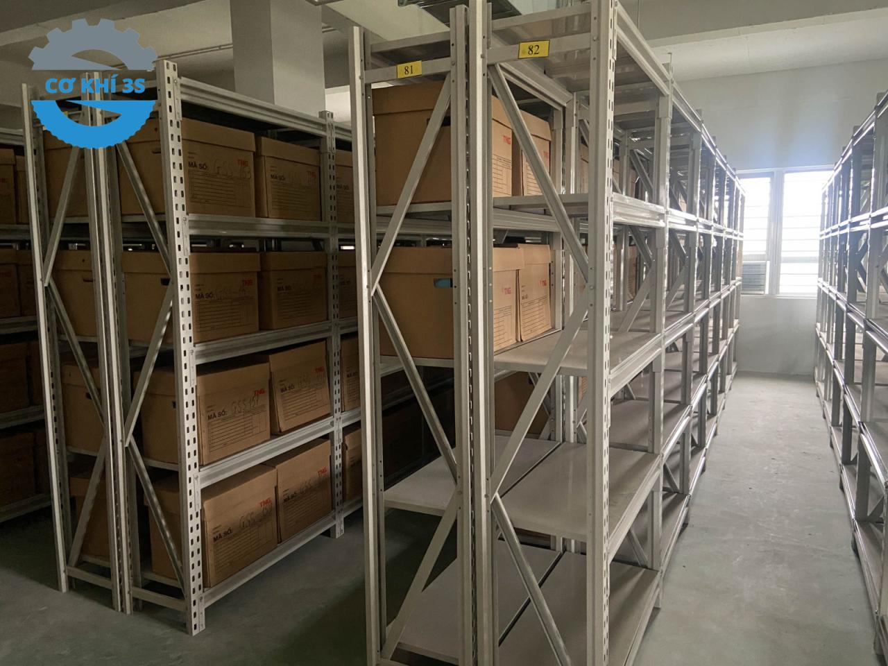 Công dụng của kệ đựng hồ sơ trung tải