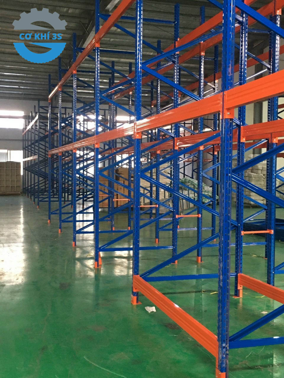 Lưu ý khi chọn kệ chứa hàng công nghiệp