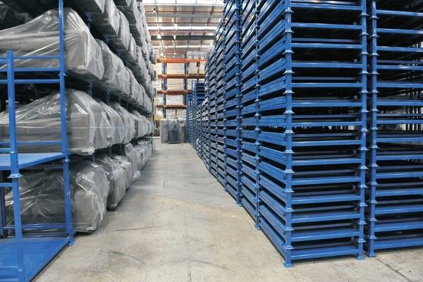 Sử dụng pallet xếp chồng đúng cách