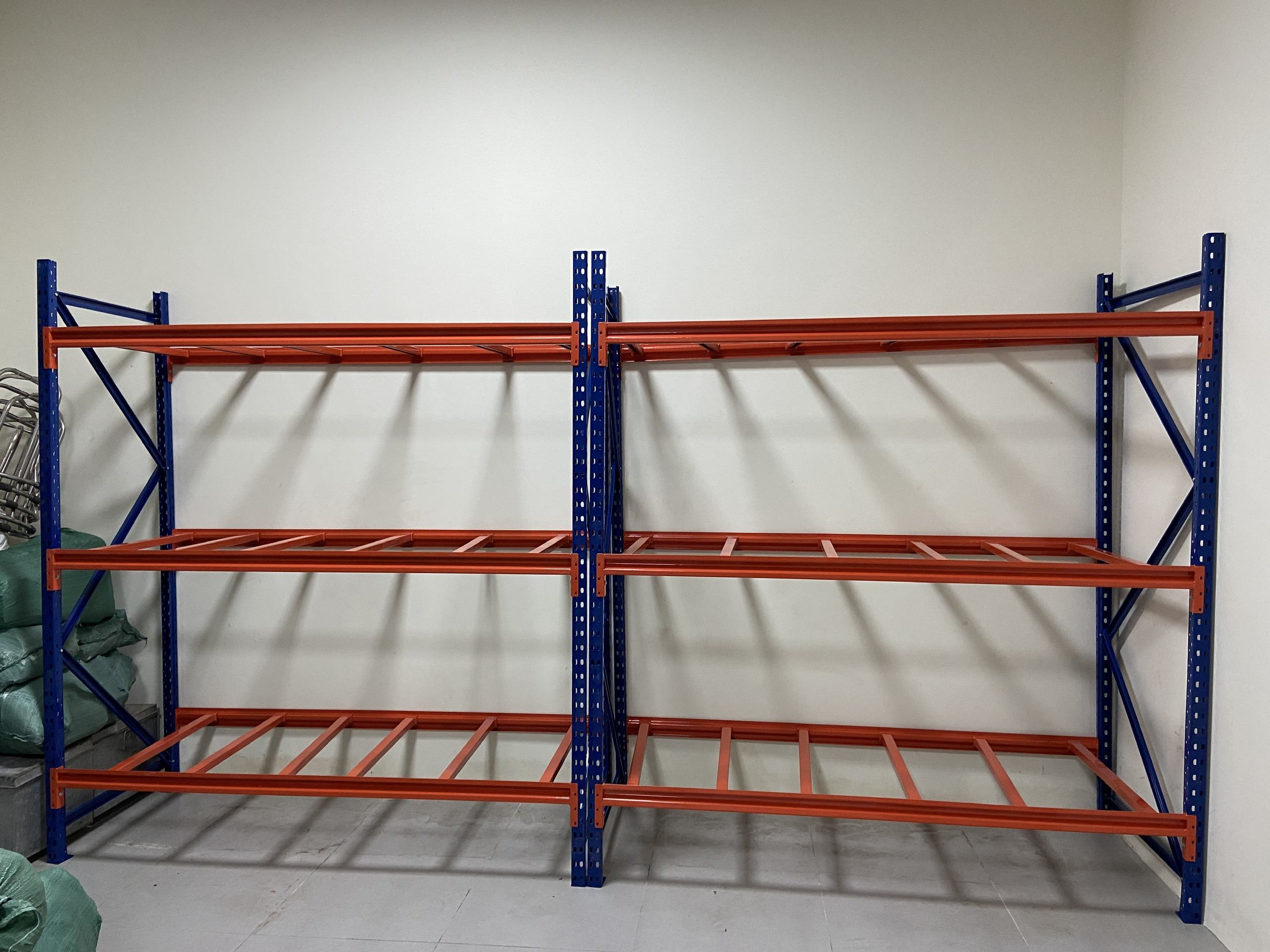 Vì sao phải sử dụng kệ kho? Chúng đã mang lại lợi ích gì?