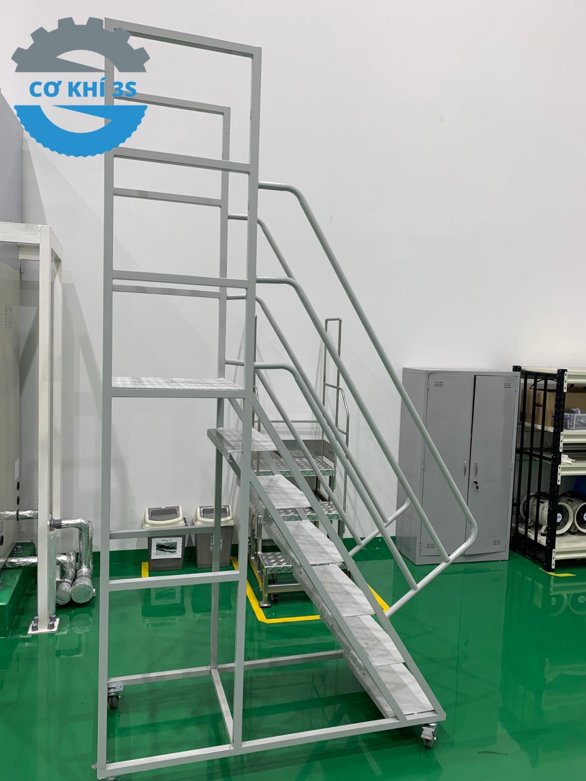 Báo giá thang di động công nghiệp giá tốt - thiết kế mới nhất hiện nay