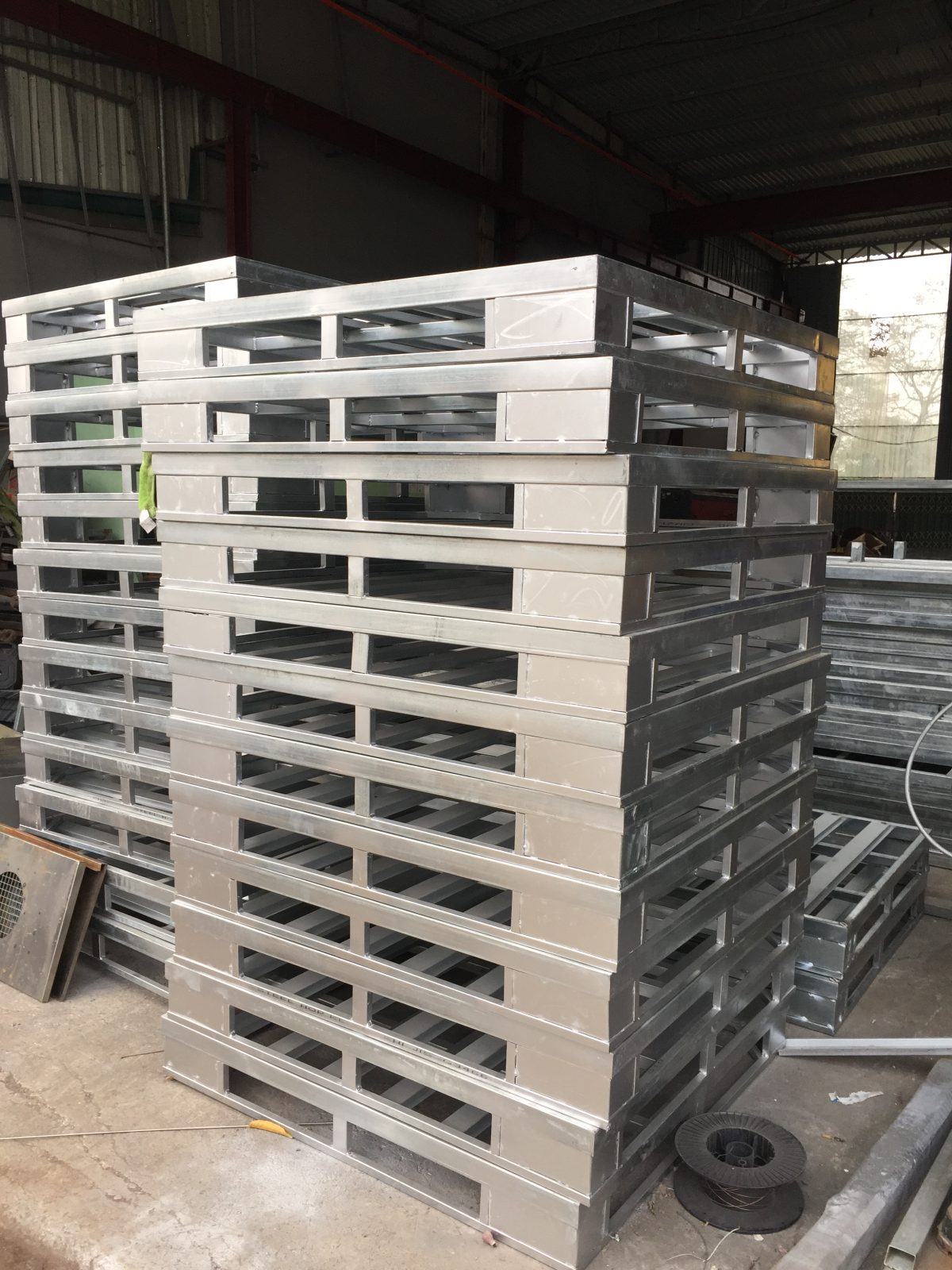 Ưu điểm của Pallet sắt