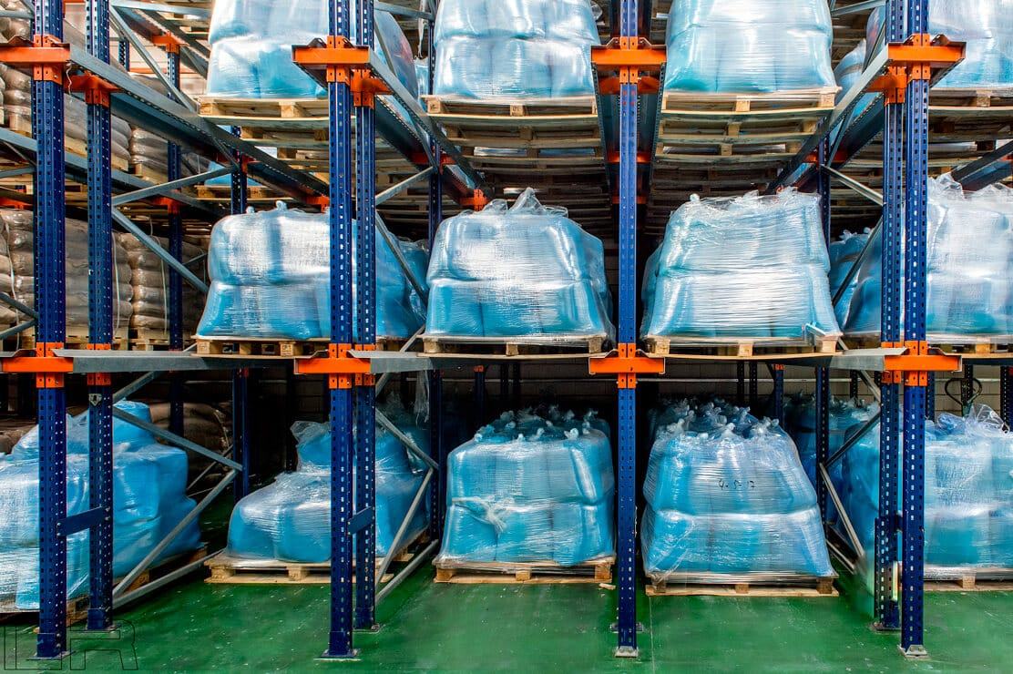 Hệ thống kệ Drive in là gì?